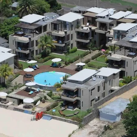Beachfront Le Cerisier Trou Aux Biches, Mon Choisy